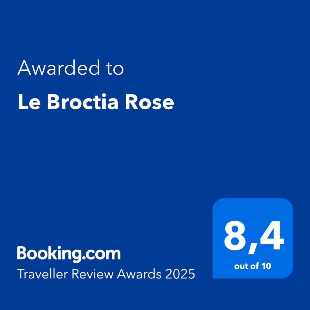 Le Broctia Rose Appartement Namen Buitenkant foto